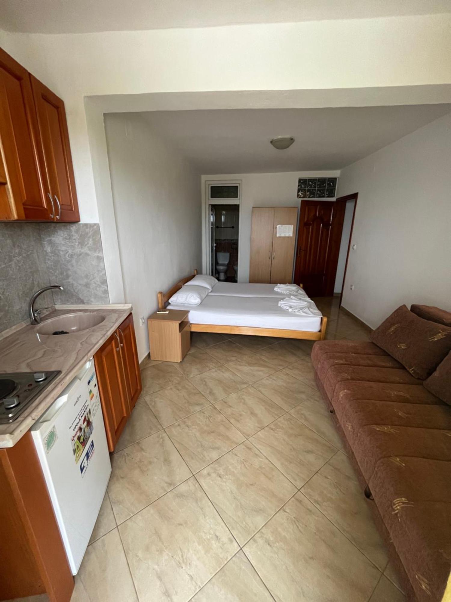 Sand And Sea Apartments Ulcinj Buitenkant foto